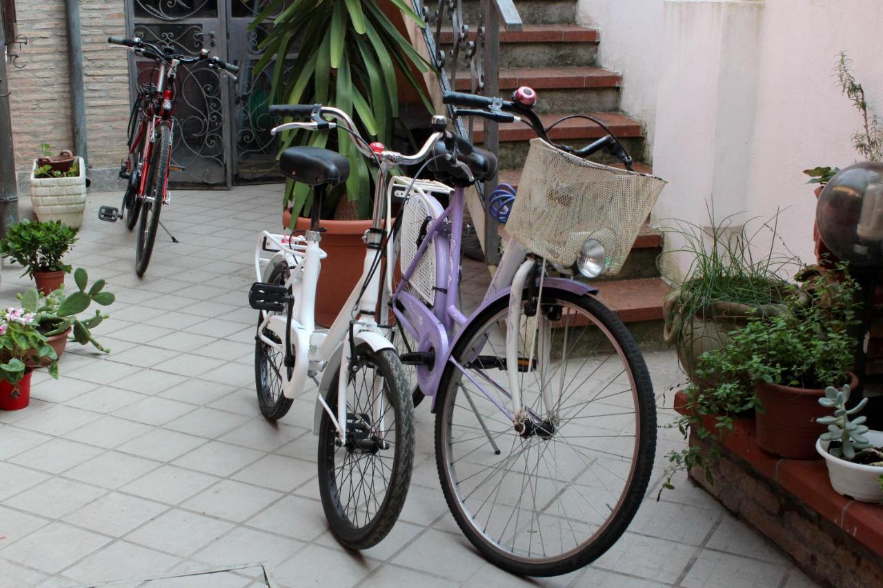 il Bed and Breakfast Porta del Carmine Comacchio Esterno foto